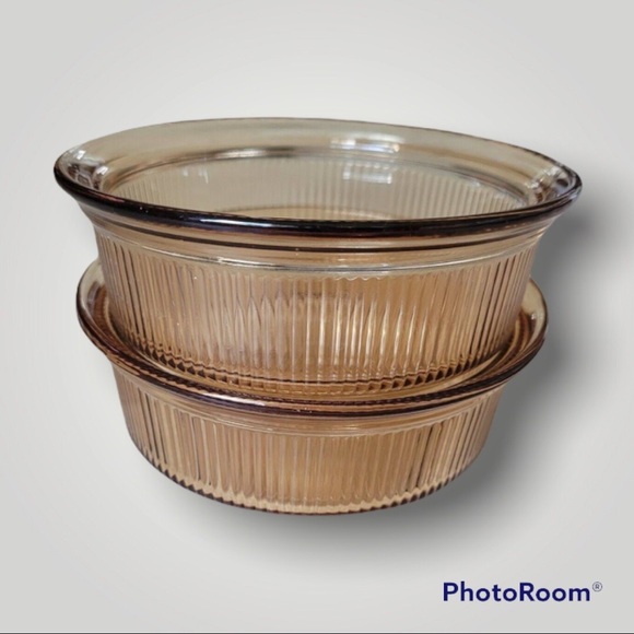 Corning/Vision Ware Mini Casserole Dishes/ Set of 2 / C-16-B. / 1 pint / Amber - Picture 2 of 2